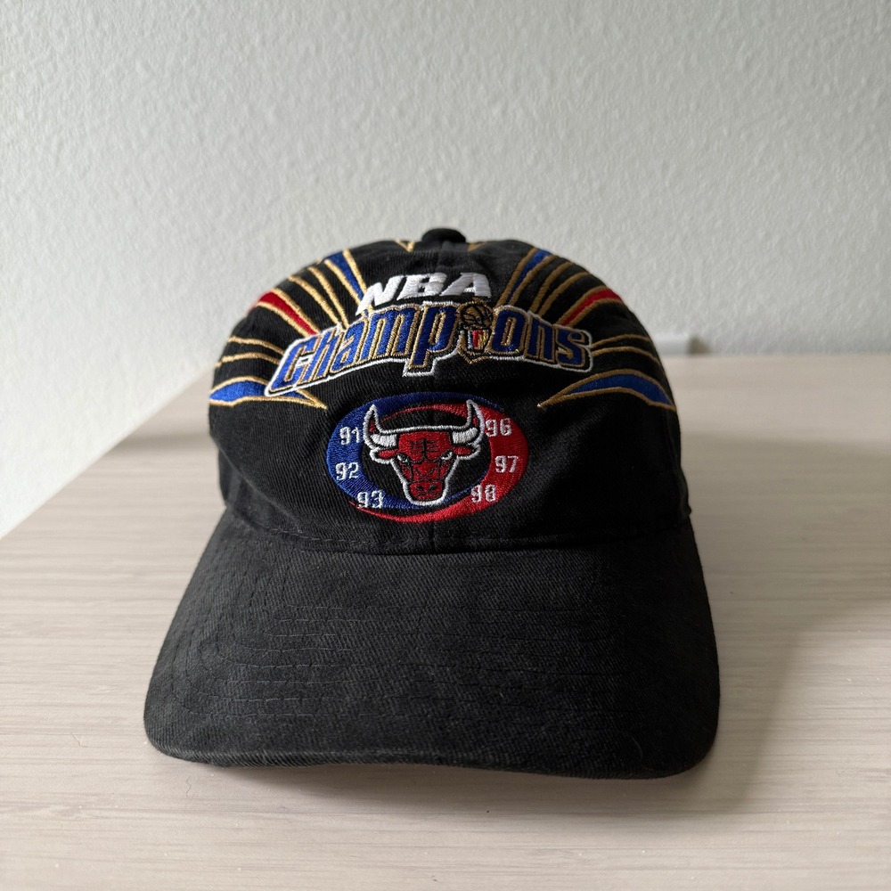 Vintage Starter Chicago Bulls Championship Hat 1998 NBA Locker Room Strapback